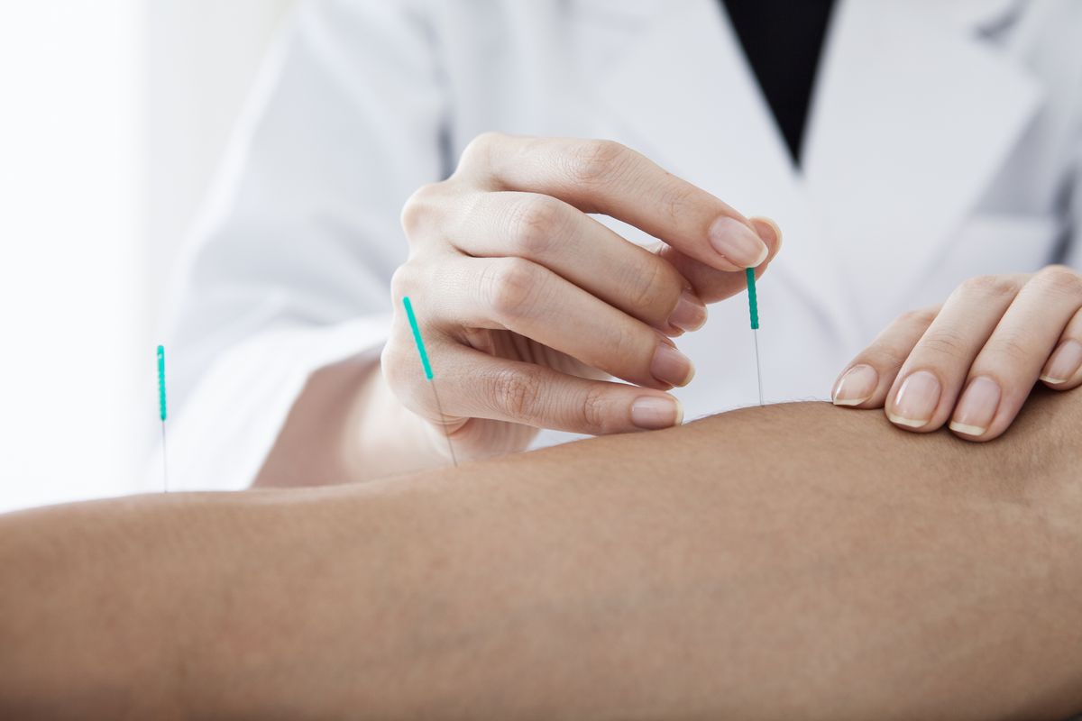 Can acupuncture help cardiac patients reduce chest pain?_0